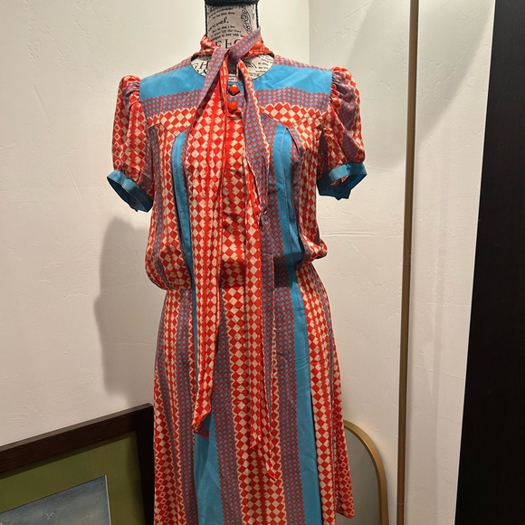 Anna Sui- Vintage Red and Blue Geometric Dress - Picture 4 of 6
